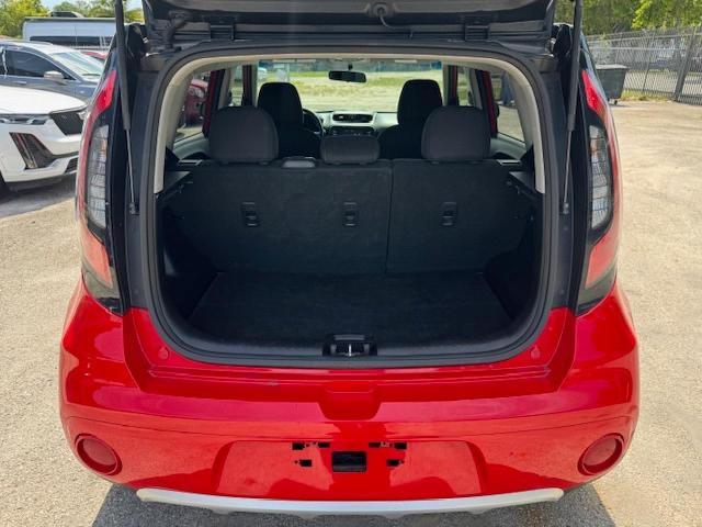 2018 KIA SOUL + KNDJP3A58J7563852