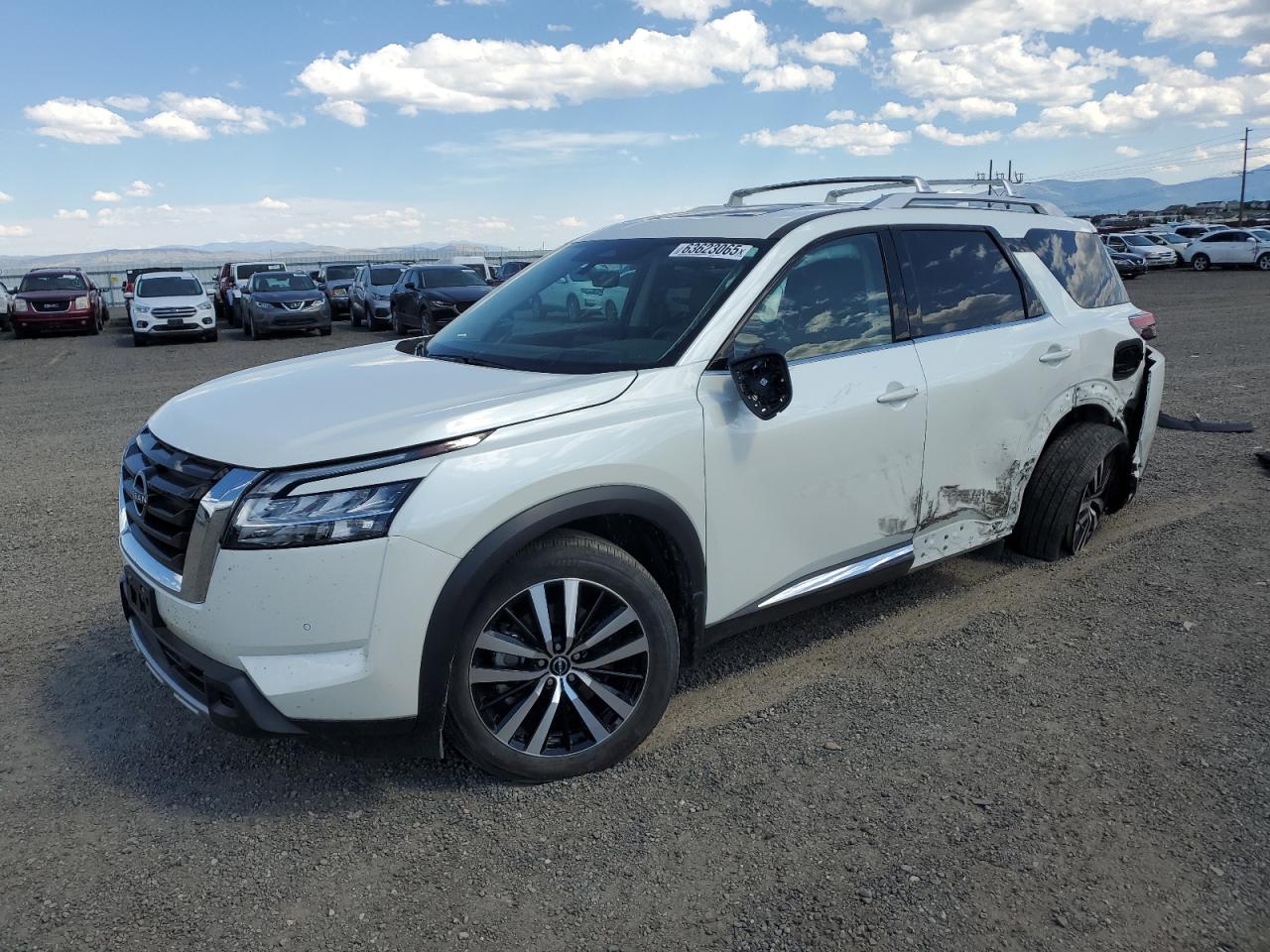 NISSAN PATHFINDER PLATINUM