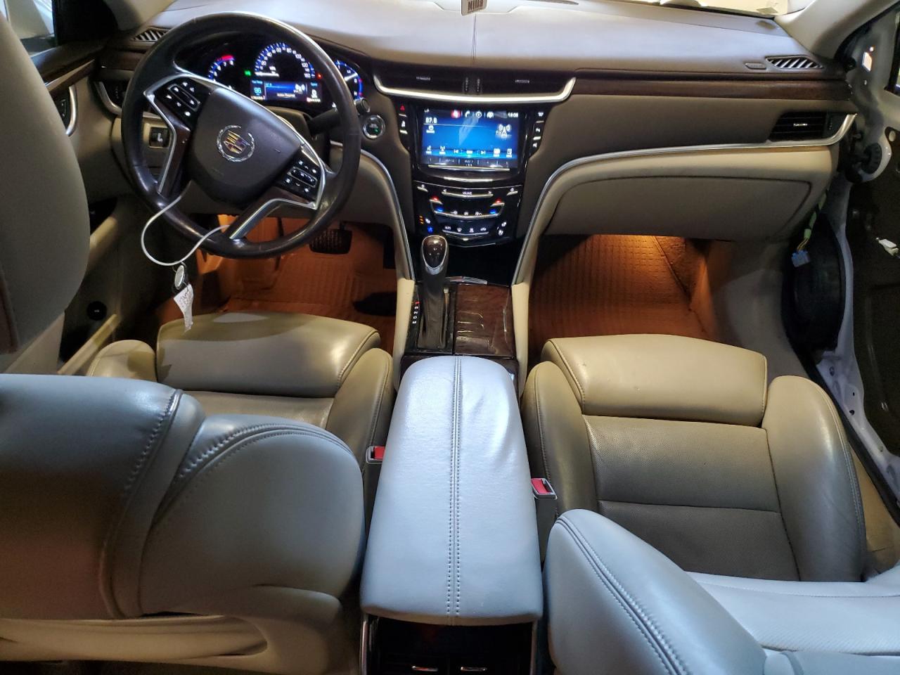 CADILLAC XTS LUXURY COLLECTION