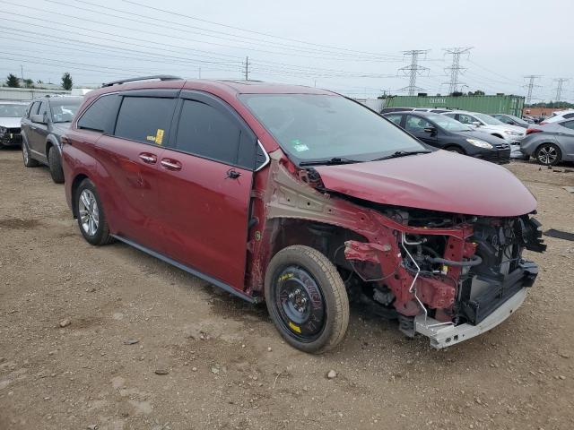 2022 TOYOTA SIENNA XSE 5TDXSKFC7NS072386