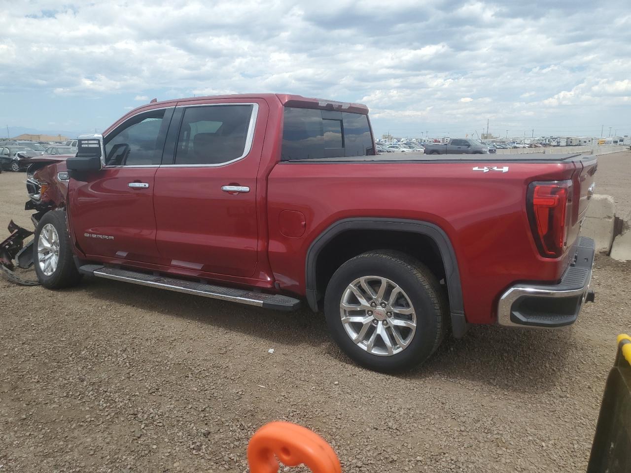 GMC SIERRA K1500 SLT