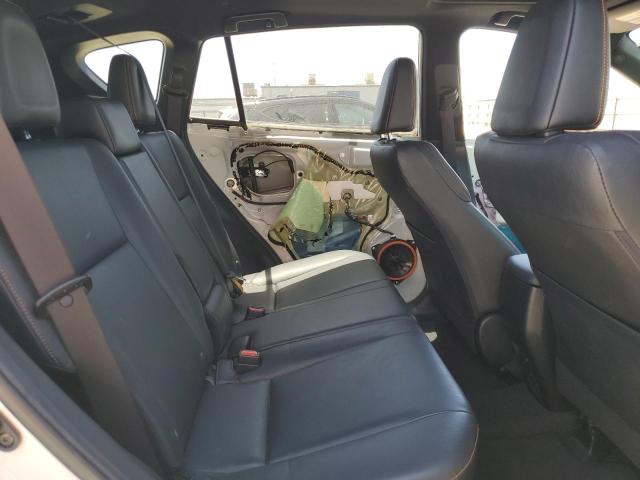 2016 TOYOTA RAV4 SE JTMNFREV8GJ091021