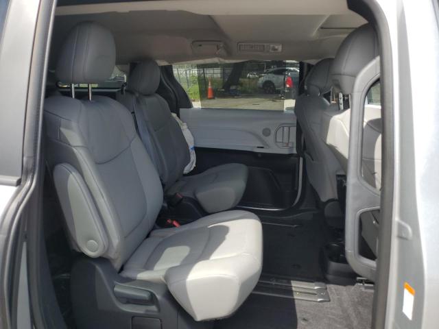 2025 TOYOTA SIENNA XLE 5TDYRKECXSS247940