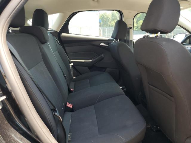 2015 FORD FOCUS SE 1FADP3K28FL303943