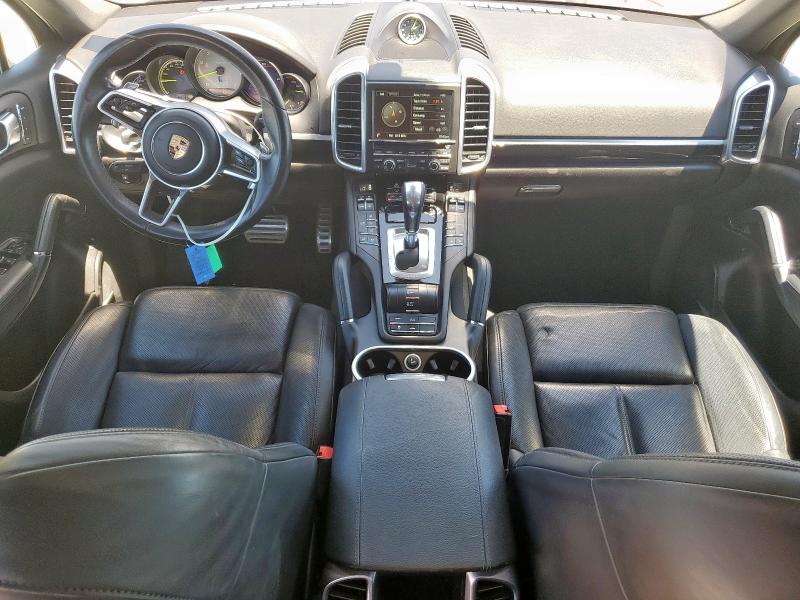 2016 PORSCHE CAYENNE SE WP1AE2A24GLA64275