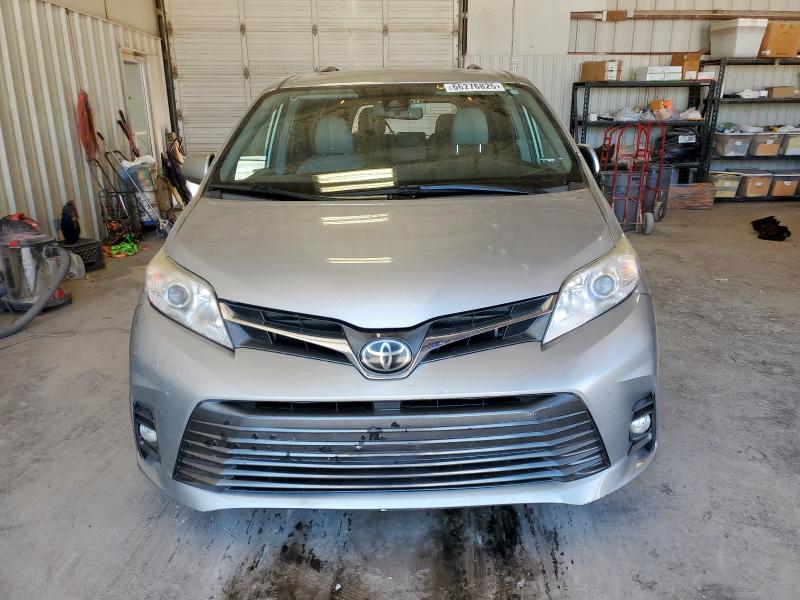 2019 TOYOTA SIENNA XLE 5TDYZ3DCXKS984014