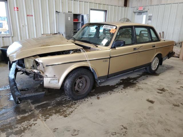 VOLVO 240