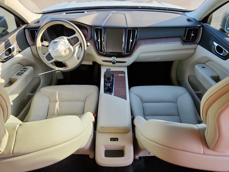 2022 VOLVO XC60 B5 MO YV4L12RK6N1039698