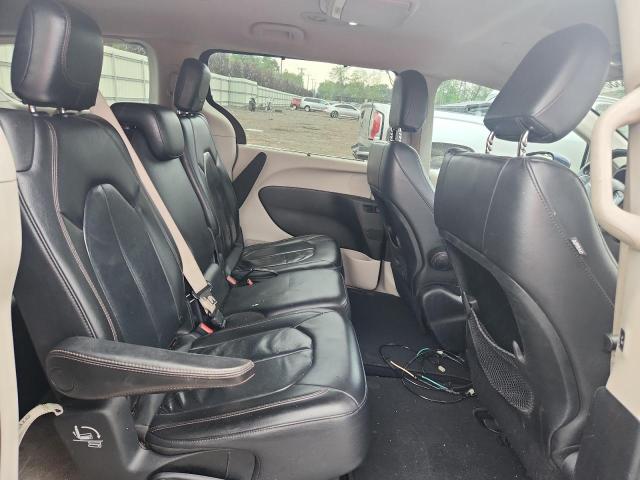 2017 CHRYSLER PACIFICA T 2C4RC1BG0HR743676