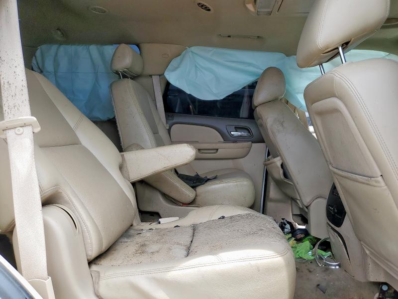 2010 CHEVROLET TAHOE C150 - 1GNUCCE05AR144165