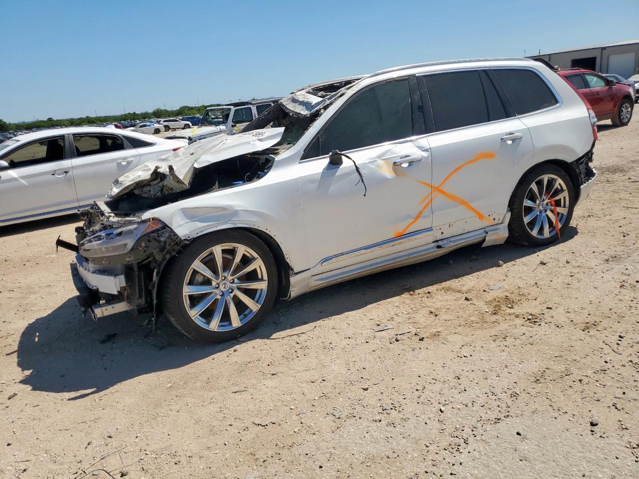 VOLVO XC90 T6