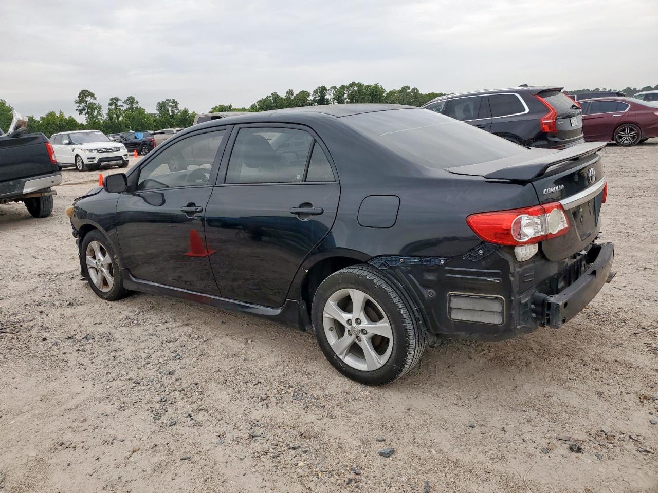 TOYOTA COROLLA BASE
