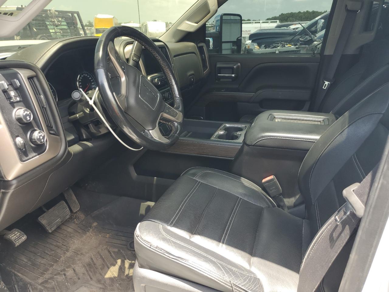 GMC SIERRA K2500 DENALI