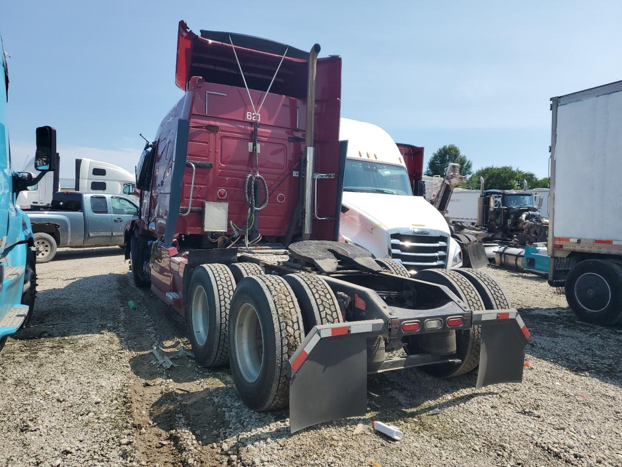 Lot #3264648912 2014 VOLVO VNL