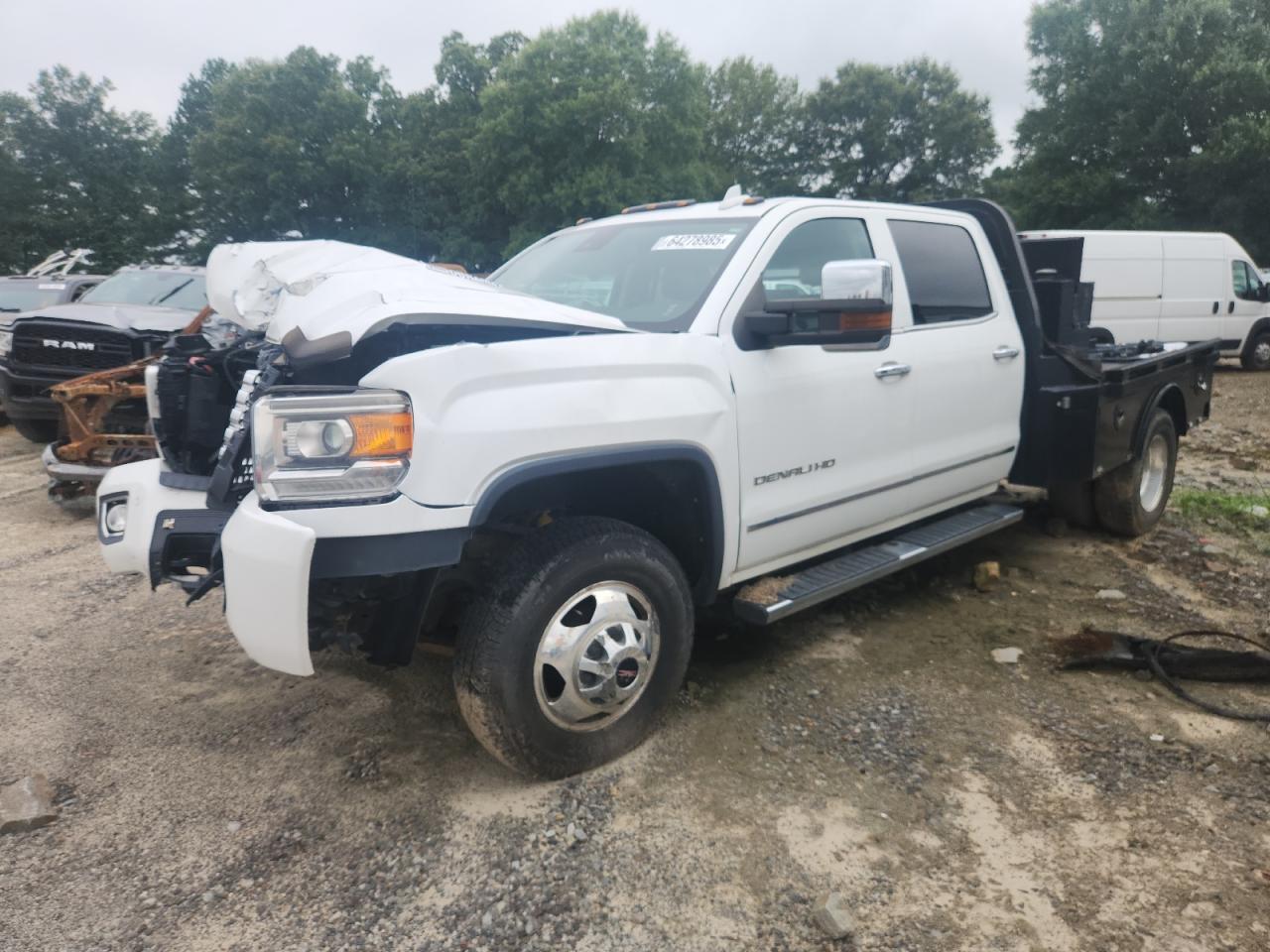GMC SIERRA K3500 DENALI