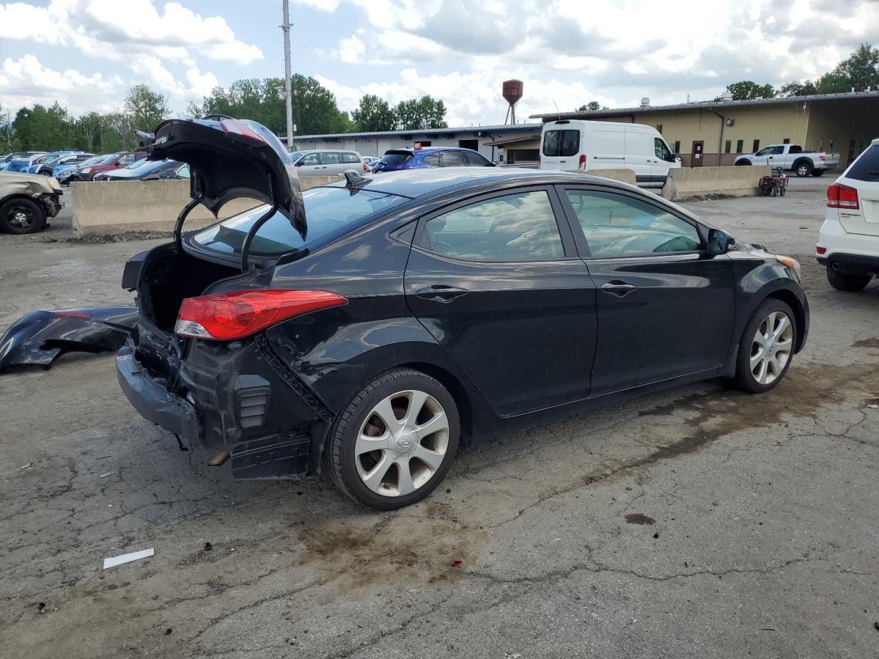 Hyundai Elantra gl 2013