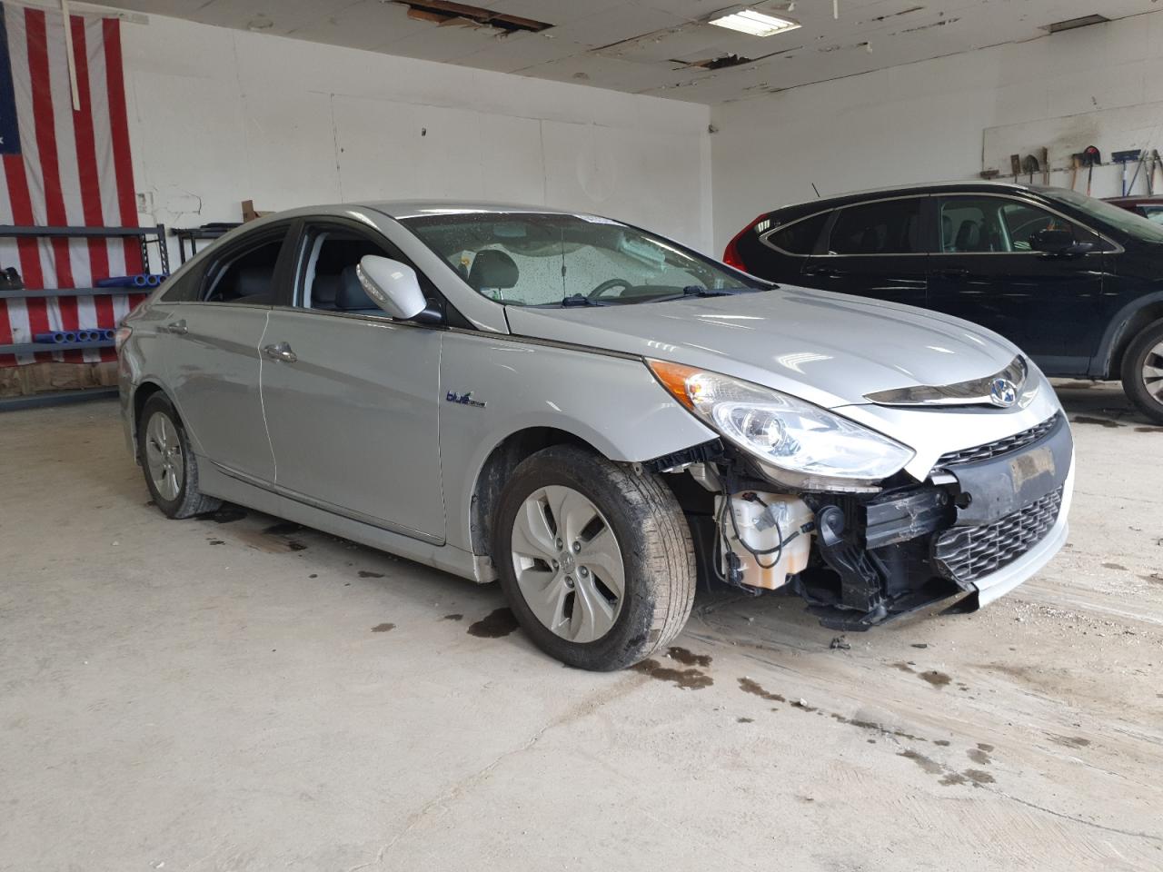 HYUNDAI SONATA HYBRID