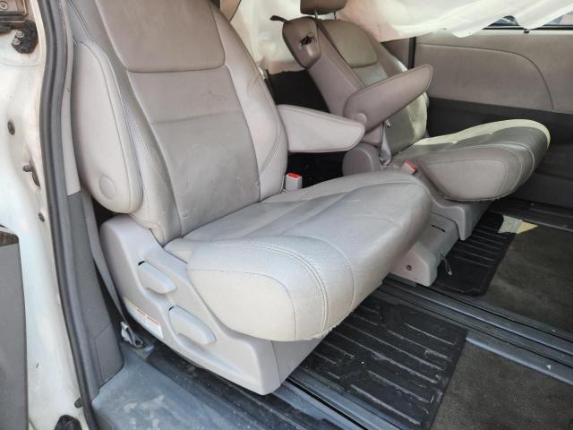 2017 TOYOTA SIENNA XLE - 5TDYZ3DCXHS812168