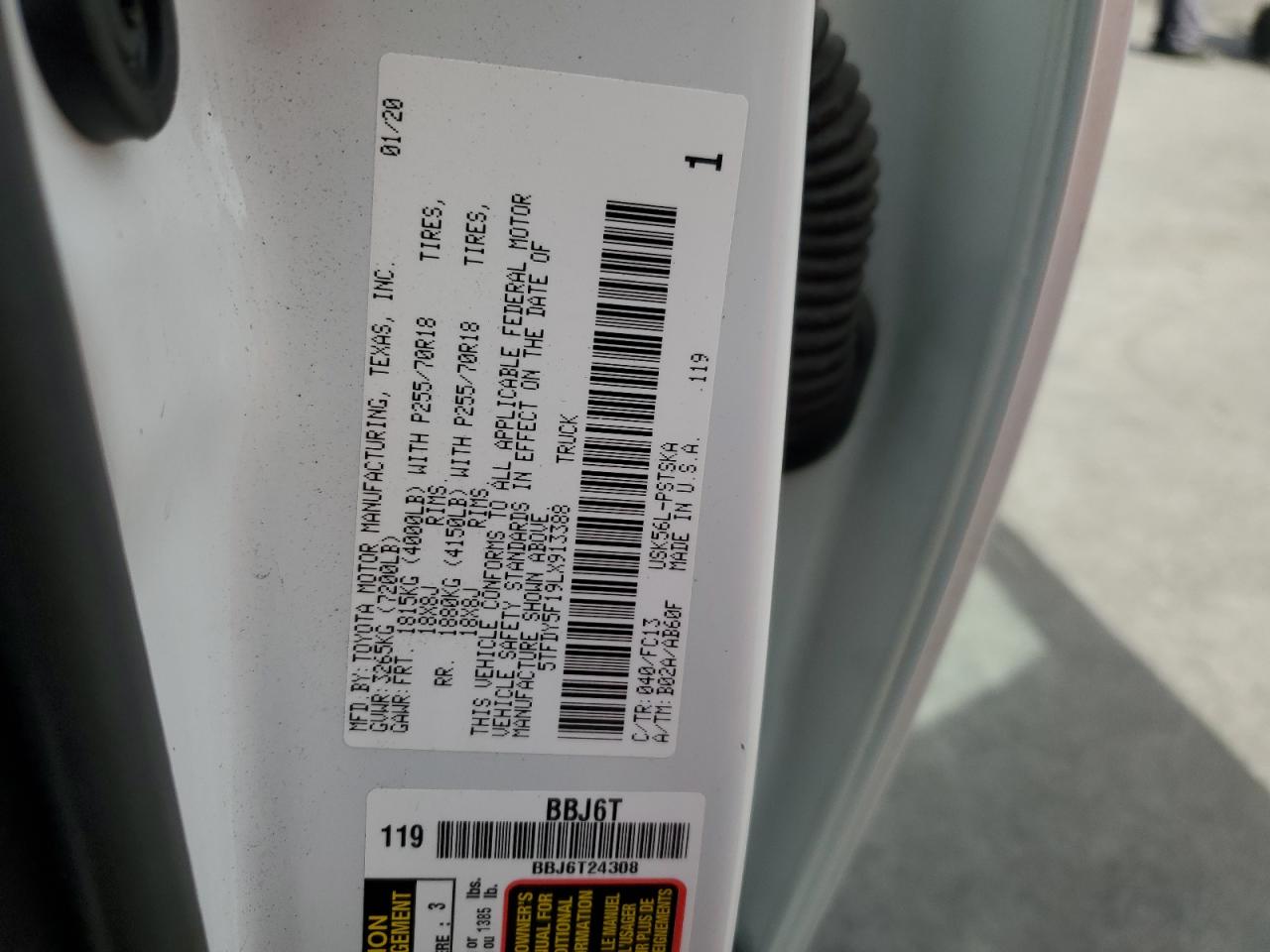 TOYOTA TUNDRA CREWMAX SR5