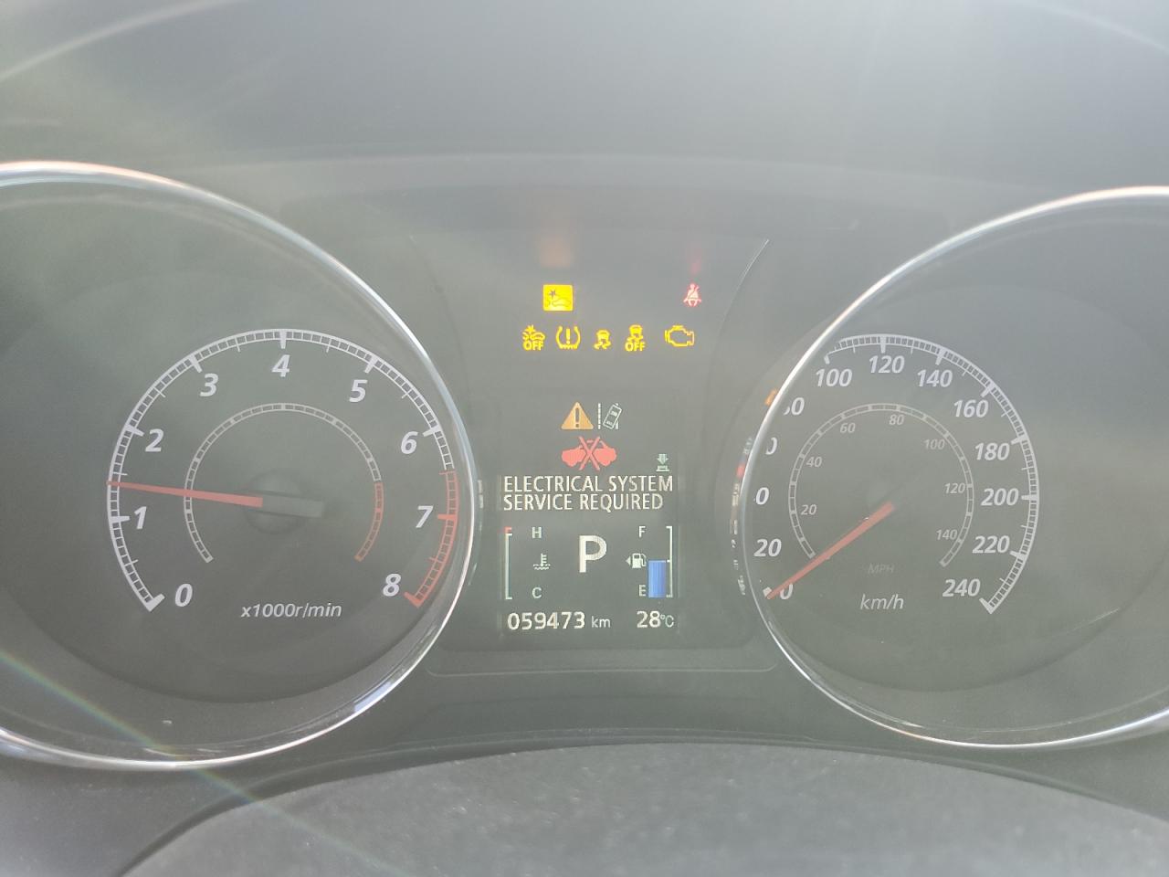 MITSUBISHI OUTLANDER SE