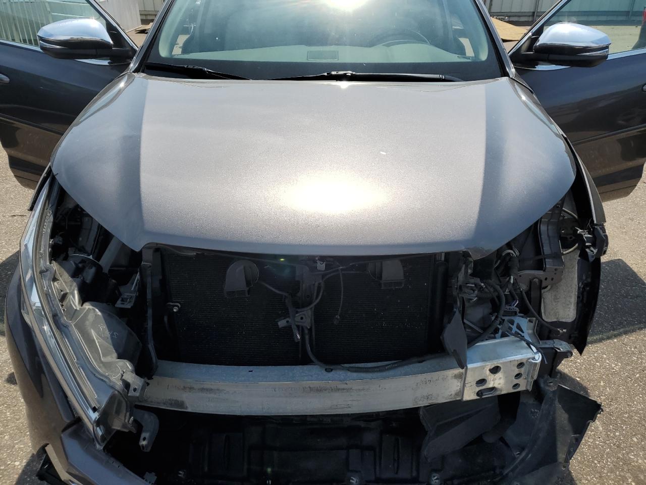 TOYOTA HIGHLANDER LIMITED