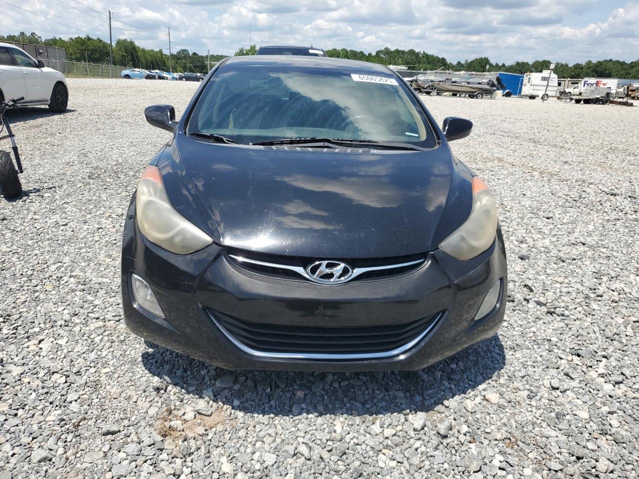 Hyundai Elantra gl 2013