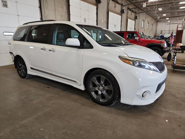 2016 TOYOTA SIENNA SE 5TDXK3DC4GS746604