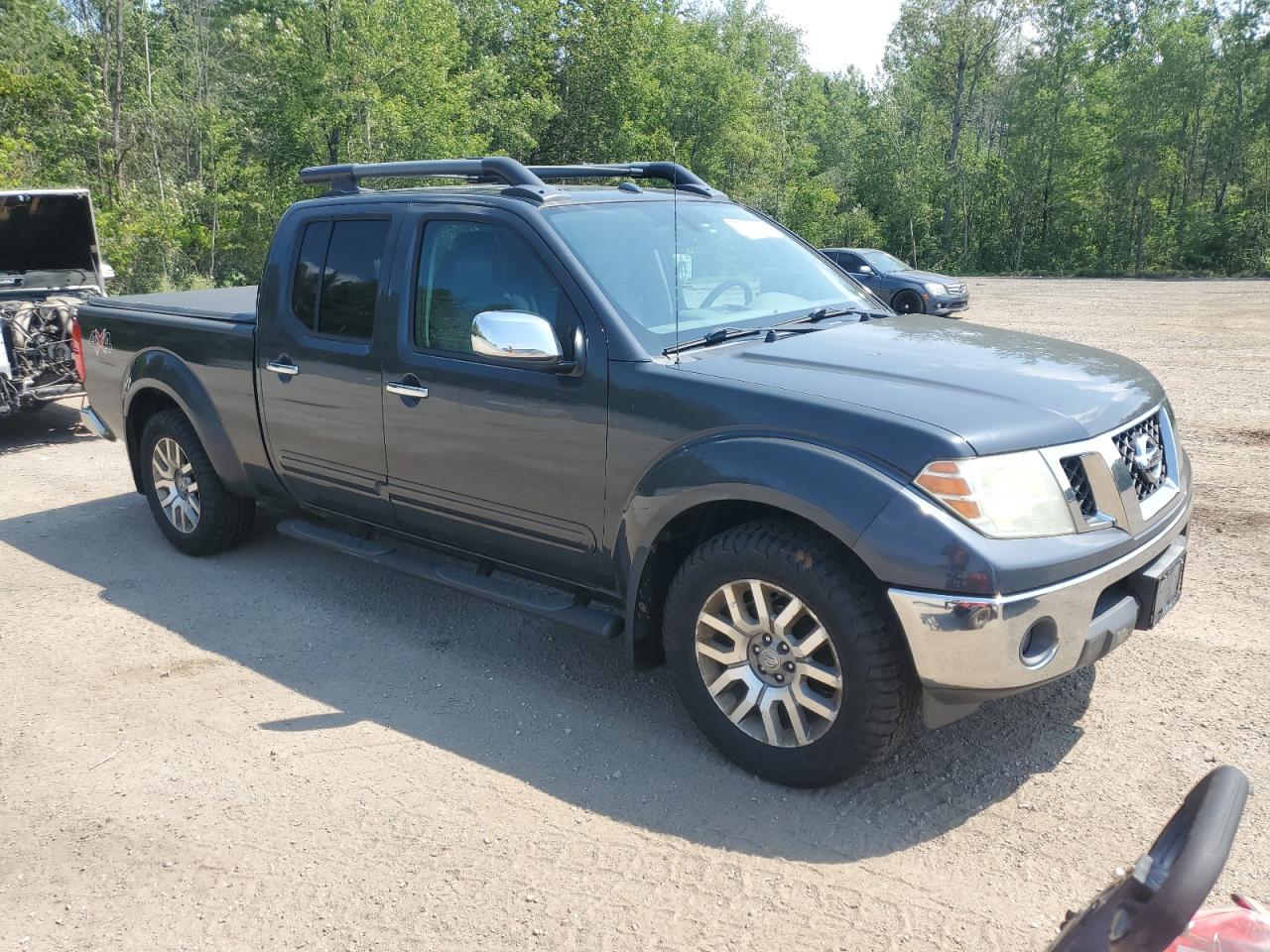 NISSAN FRONTIER SV