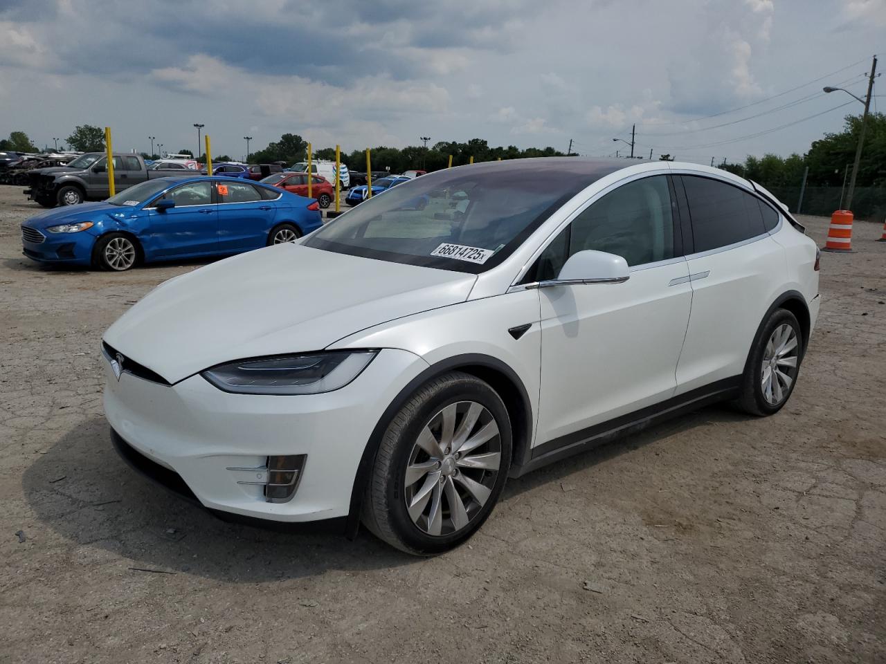 TESLA MODEL X