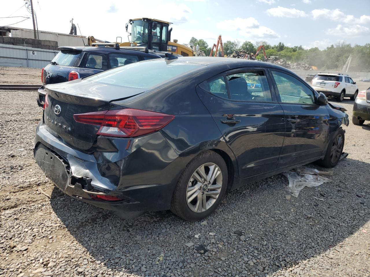 Lot #3318924947 2019 HYUNDAI ELANTRA SE