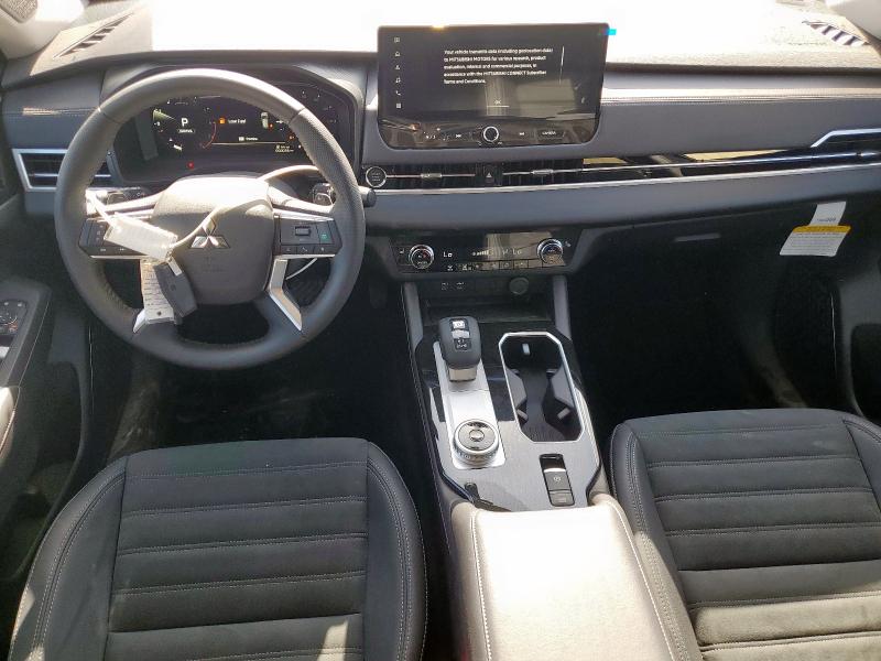 2025 MITSUBISHI OUTLANDER SE JA4J3VA82SZ024130