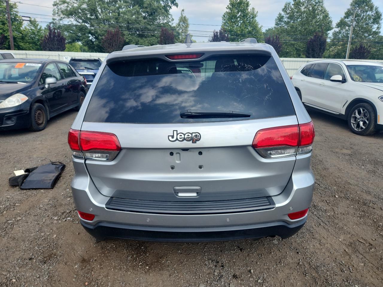 JEEP GRAND CHEROKEE LAREDO