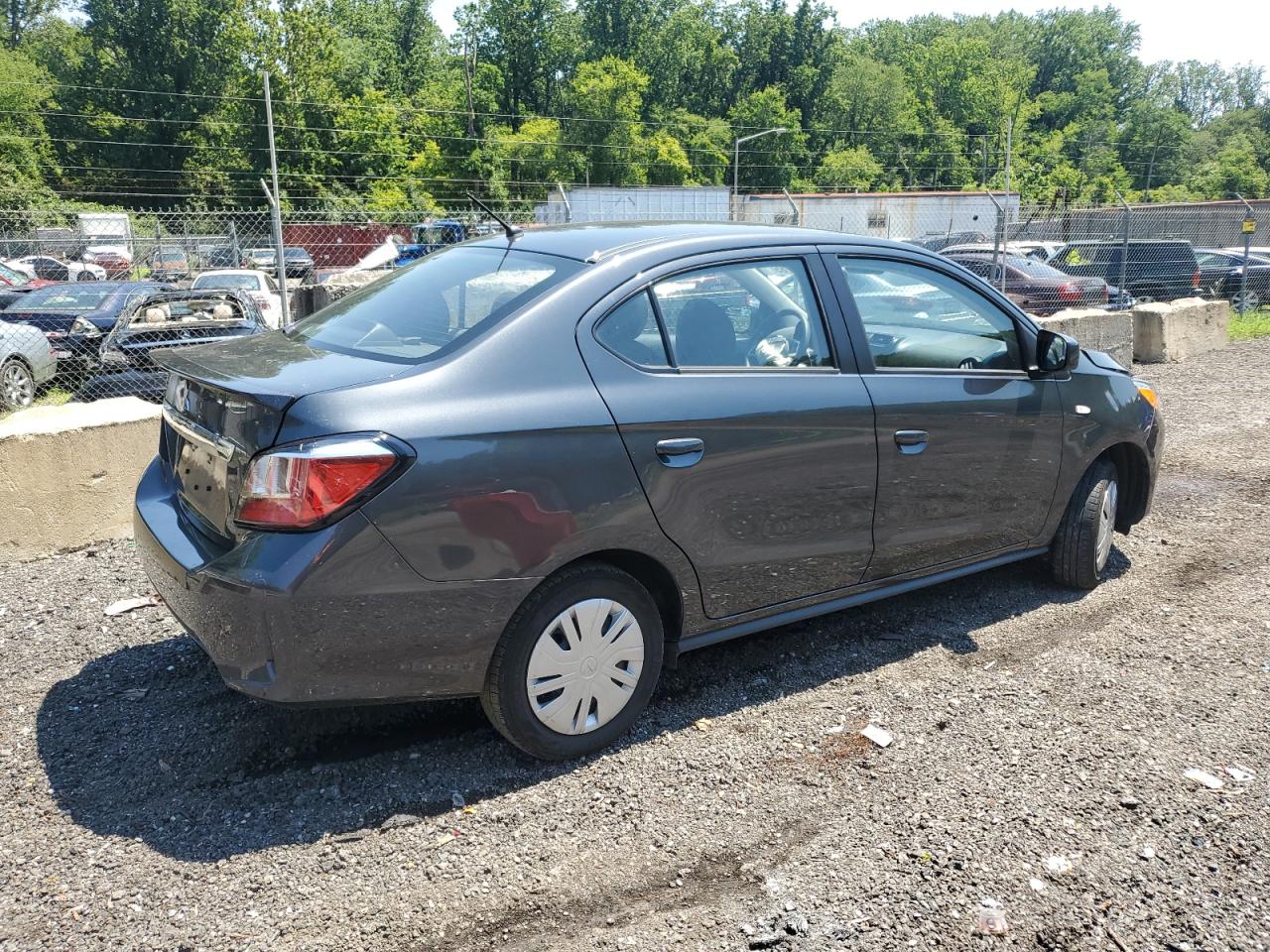 MITSUBISHI MIRAGE G4 ES