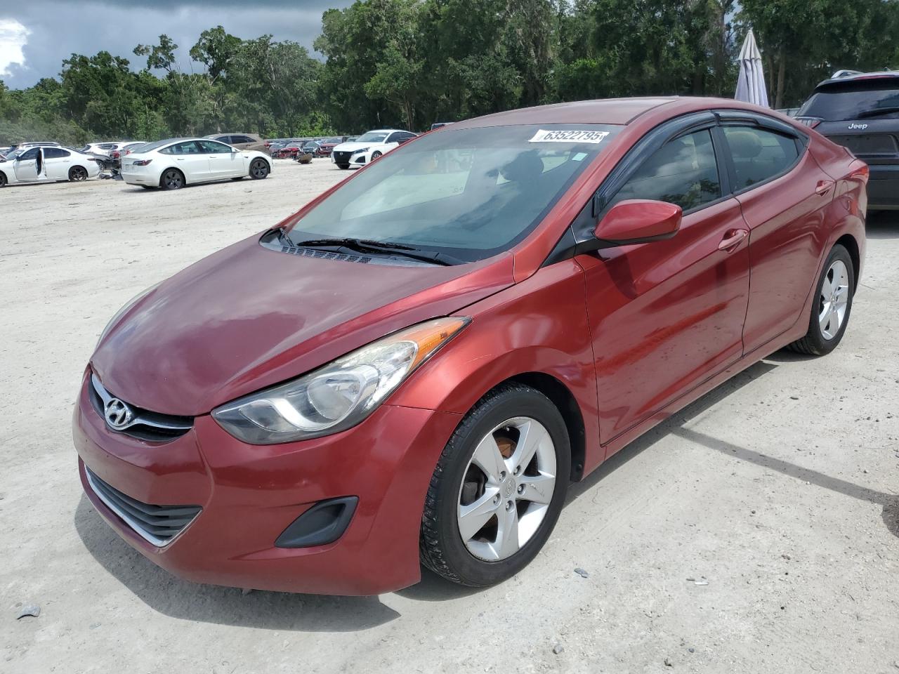 Hyundai Elantra gl 2013