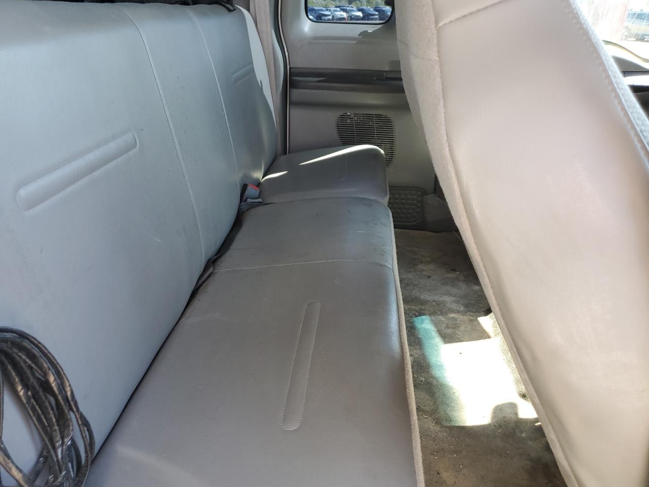 Lot #3209542103 2006 FORD F350 SRW S