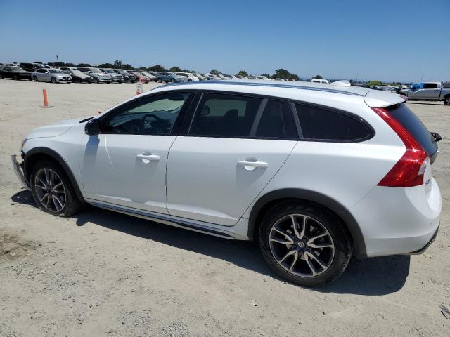 2016 VOLVO V60 CROSS YV4612HK7G1015735