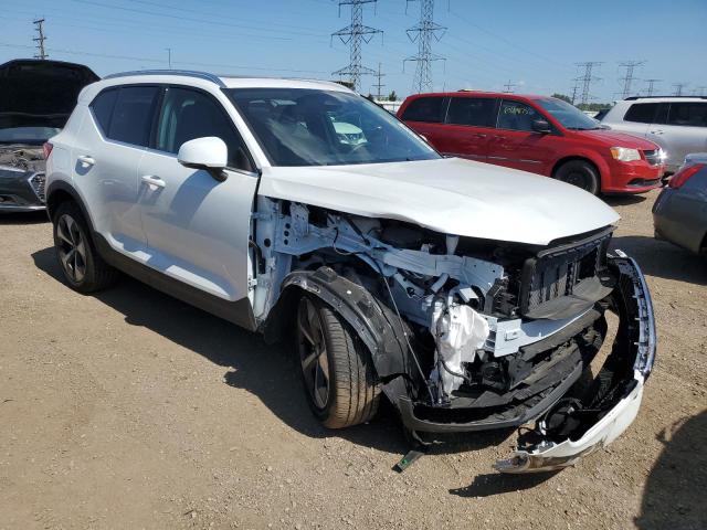 2025 VOLVO XC40 CORE YV4L12UJ8S2511257