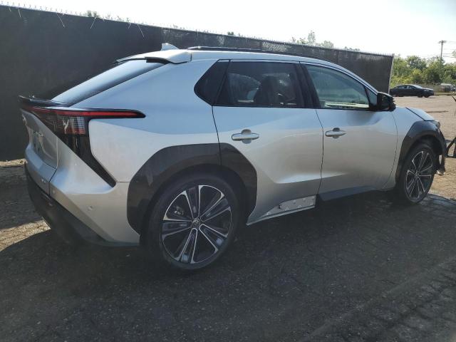 2024 TOYOTA BZ4X XLE JTMABACA3RA085576