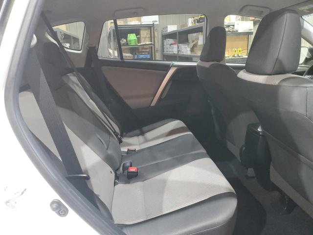 2015 TOYOTA RAV4 LE - JTMZFREV8FJ058956