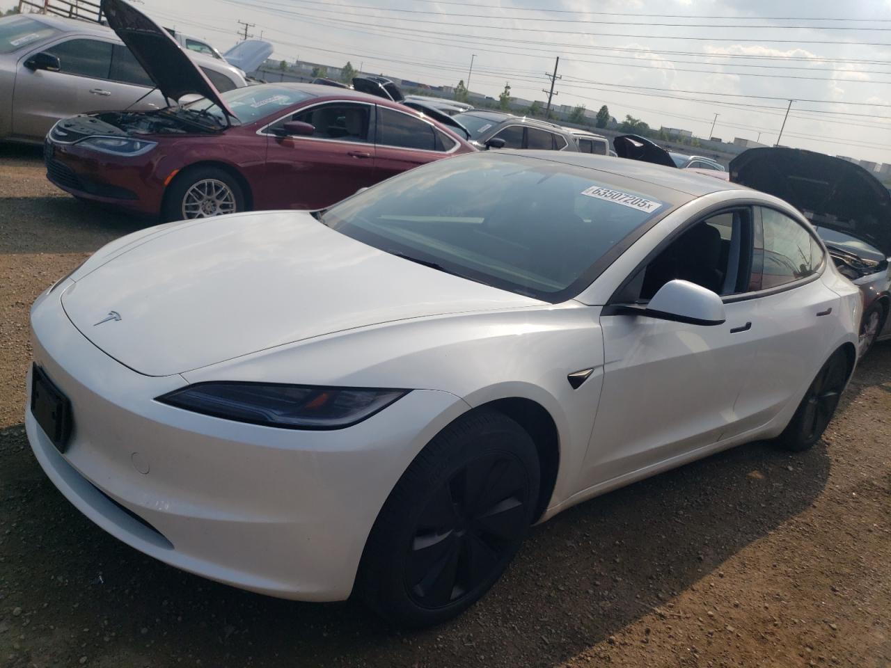 TESLA MODEL 3