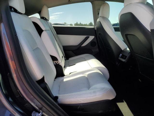 2021 TESLA MODEL Y 5YJYGAEE1MF270189