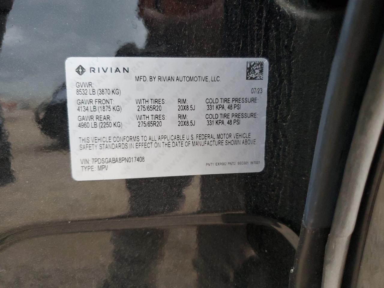 RIVIAN R1S ADVENTURE
