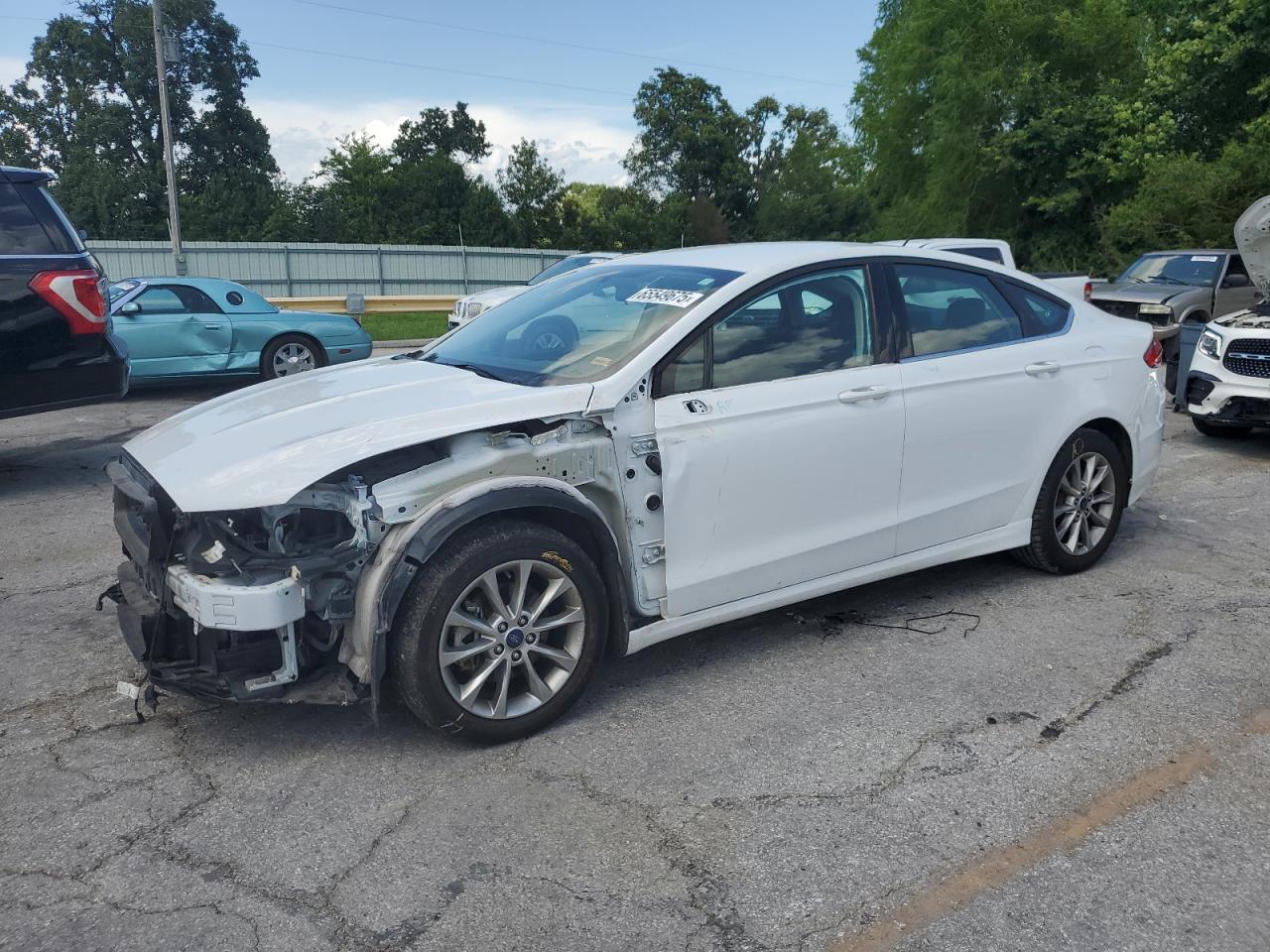 FORD FUSION SE