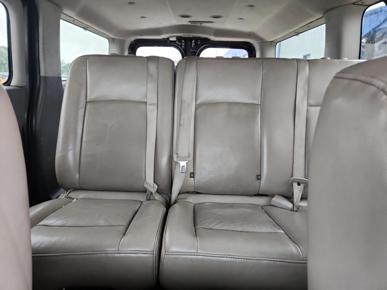 NISSAN NV3500 3500 S