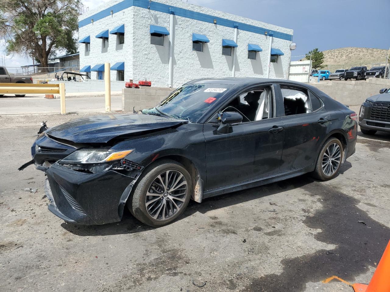 TOYOTA CAMRY L