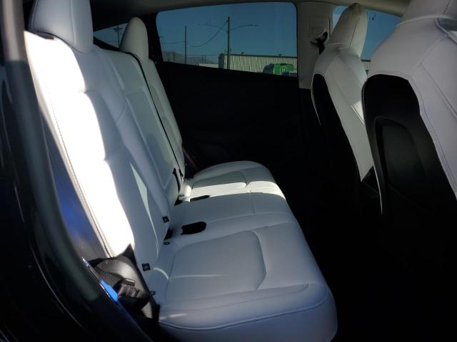 2024 TESLA MODEL Y 7SAYGDED0RF209659