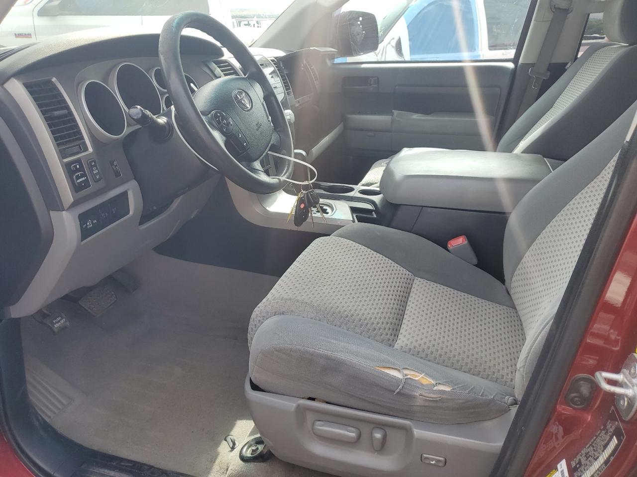 TOYOTA TUNDRA CREWMAX SR5