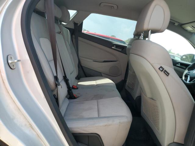 2018 HYUNDAI TUCSON SE KM8J23A47JU682284