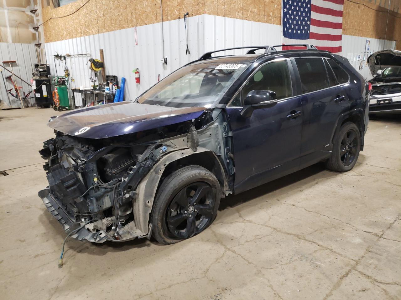 TOYOTA RAV4 XSE