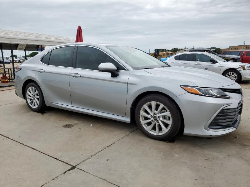 2021 TOYOTA CAMRY LE - 4T1C11AK2MU587618